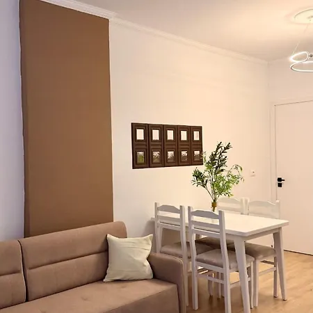 Love Tirana Apartment Appartement Tirana