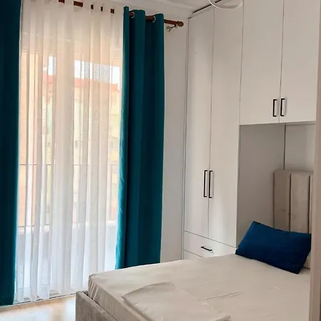 Love Tirana Apartment Appartement Tirana